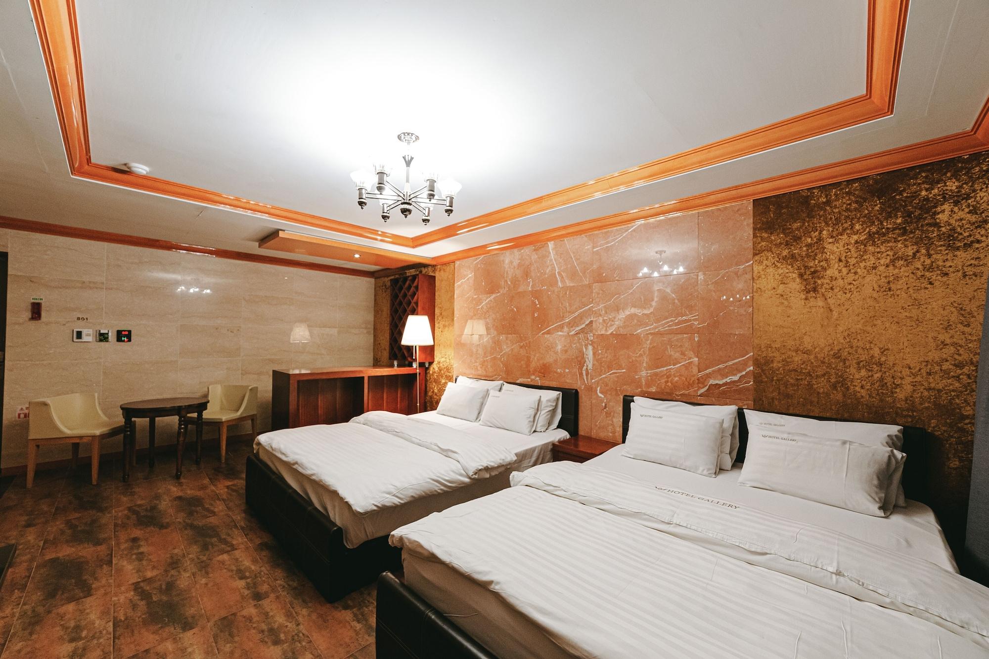 Gallery Tourist Hotel Tongyeong Exterior photo
