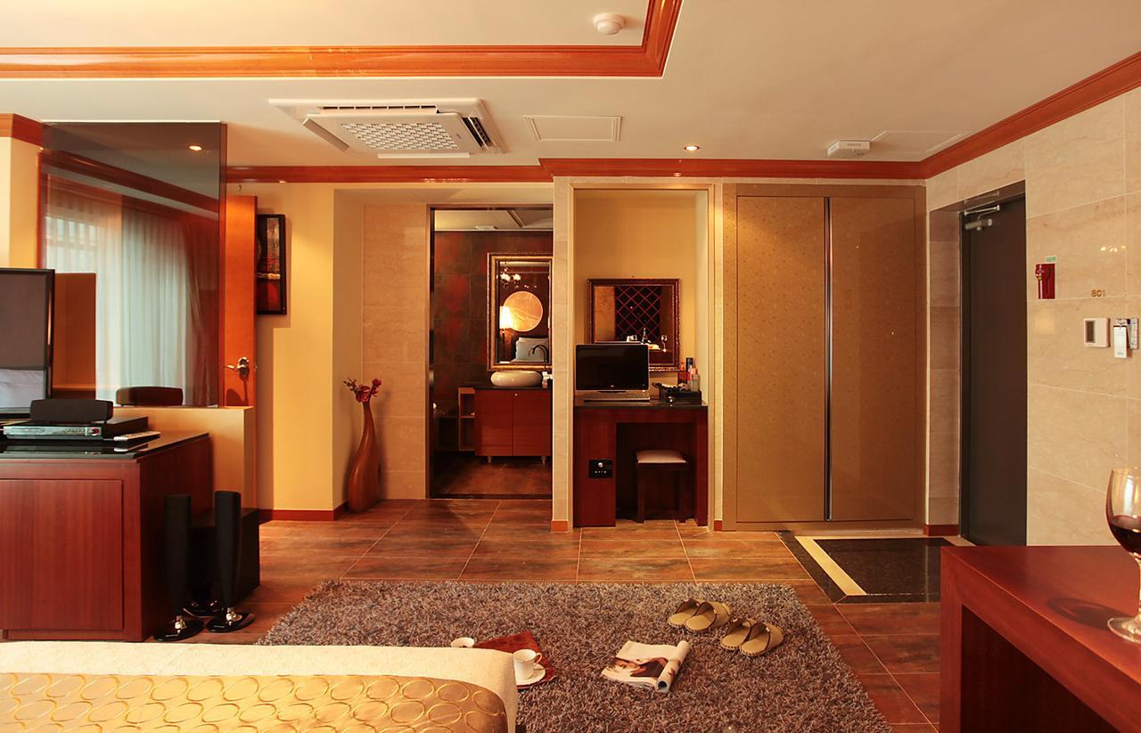Gallery Tourist Hotel Tongyeong Exterior photo