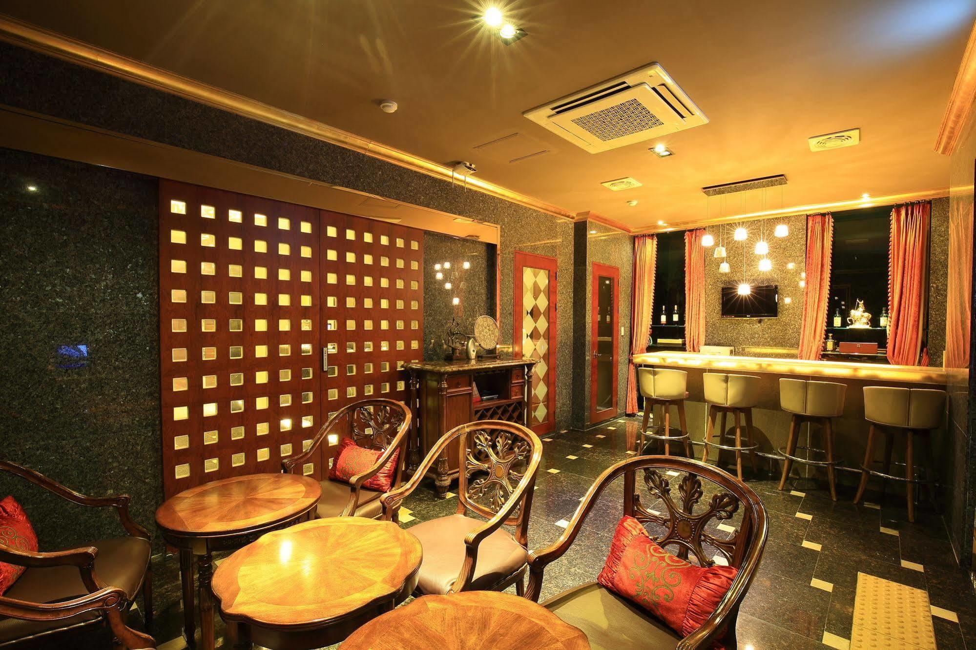 Gallery Tourist Hotel Tongyeong Exterior photo
